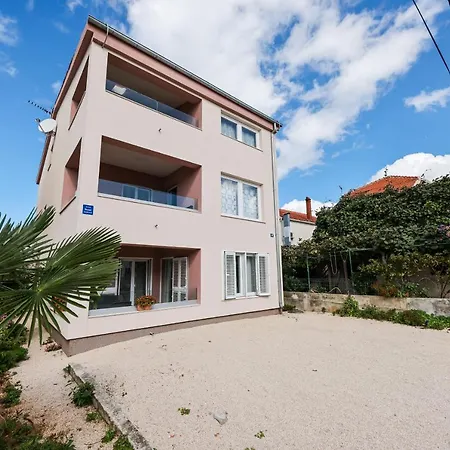 Puntamika De Rosa - Ground Floor Appartamento *