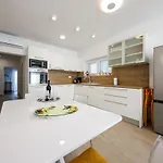 Apartman Puntamika De Rosa - Ground Floor