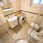 Puntamika De Rosa - Ground Floor Apartman *