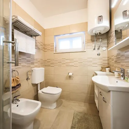 Апартаменты Puntamika De Rosa - Ground Floor