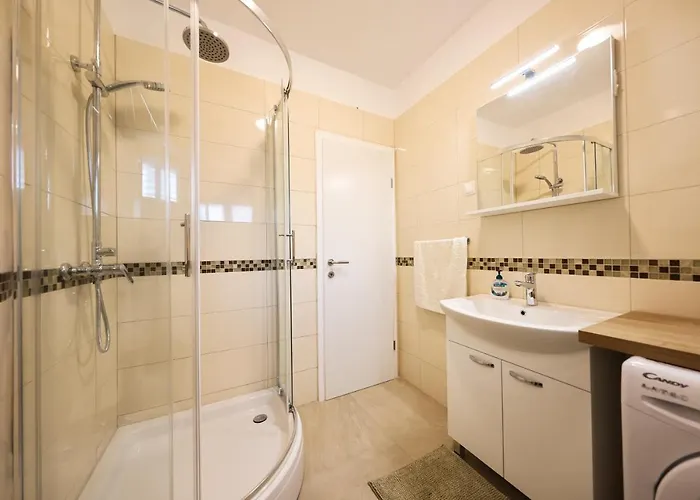 Puntamika De Rosa - Ground Floor Apartament *