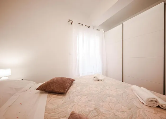 Puntamika De Rosa - Ground Floor Apartament Zadar